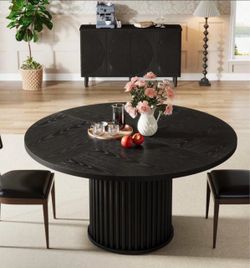 Dining table and chairs set