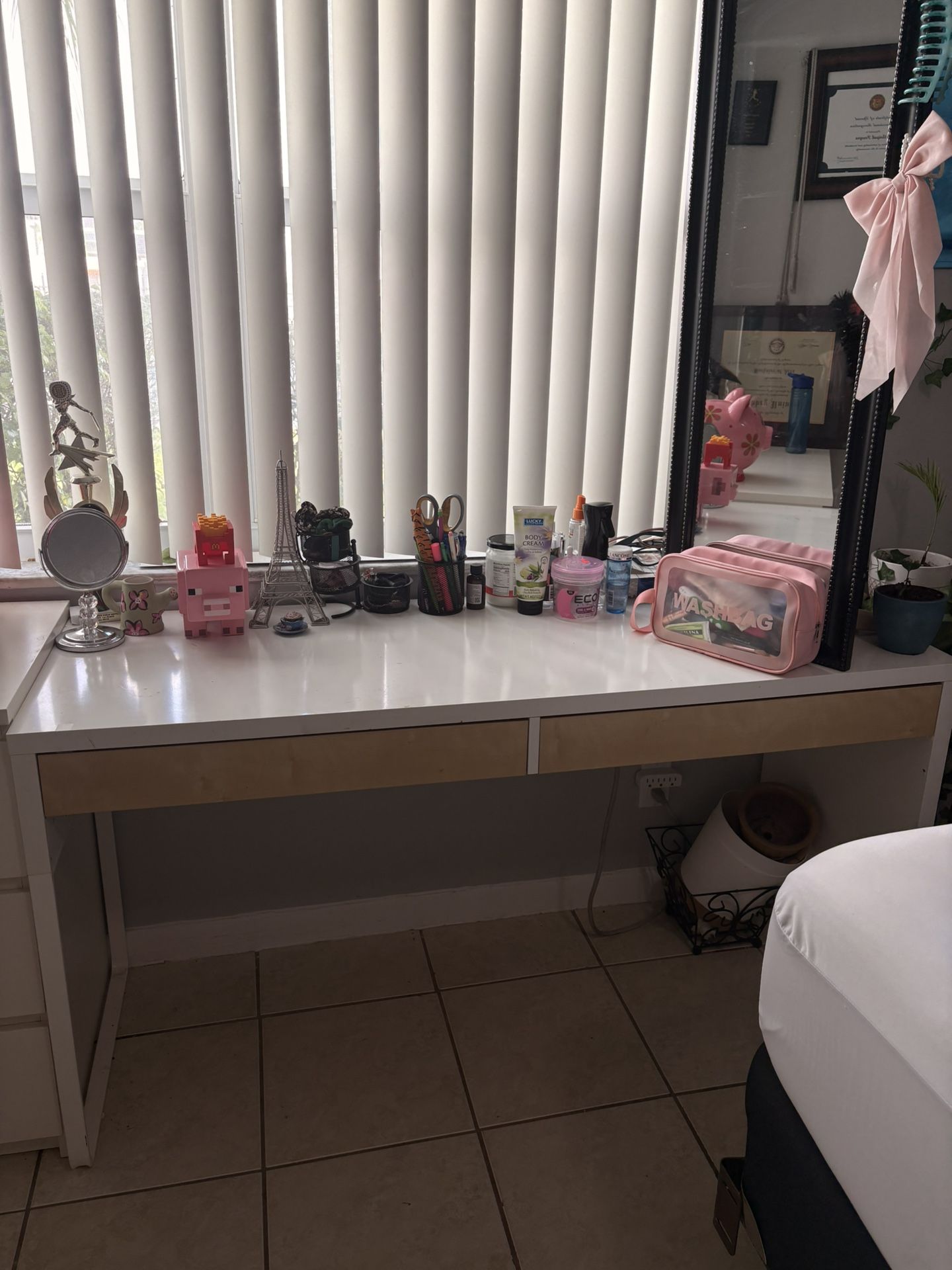 Desk