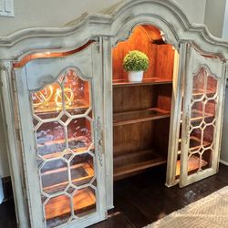Hooker Hutch Cabinet (no buffet table included)