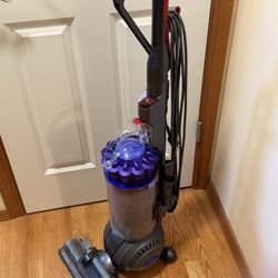 Dyson Ball Vacuum Cleaner 