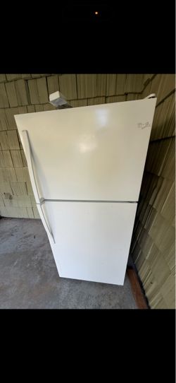 Whirl Pool Refrigerator
