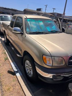 2002 Toyota Tundra special edition v6