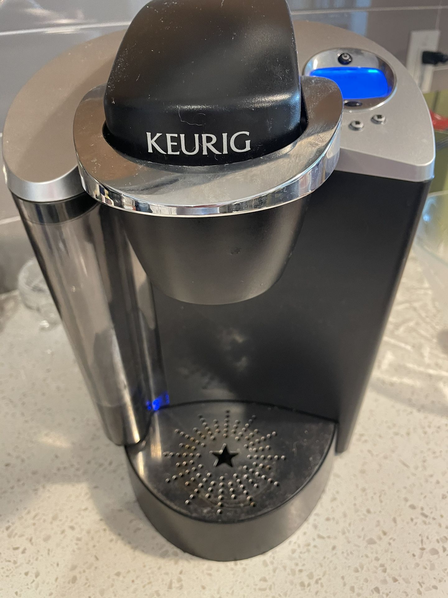 Keurig B60 Keurig B60 Special Edition Single Cup Coffee Maker Brewing System - Black