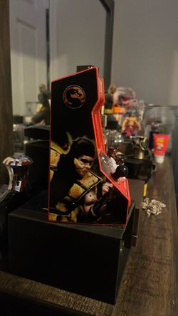 Mortal Kombat mini desk arcade, its playable!￼