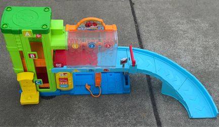 Fisher Price garage Car Wash Toy