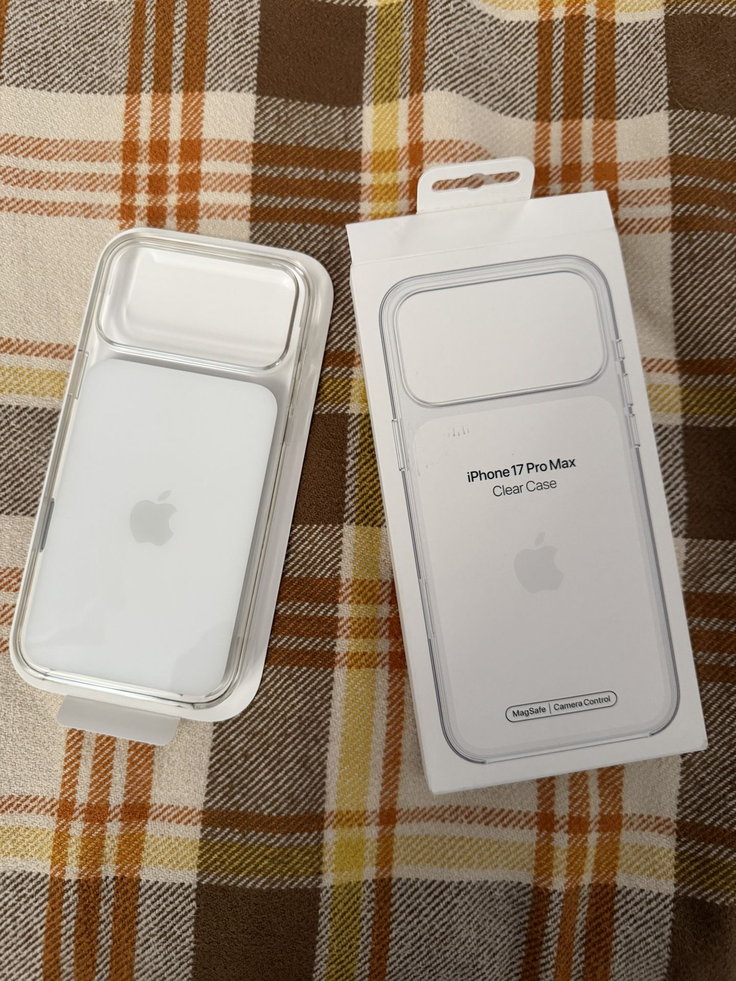 iPhone 17 Pro Max Official Clear Case new