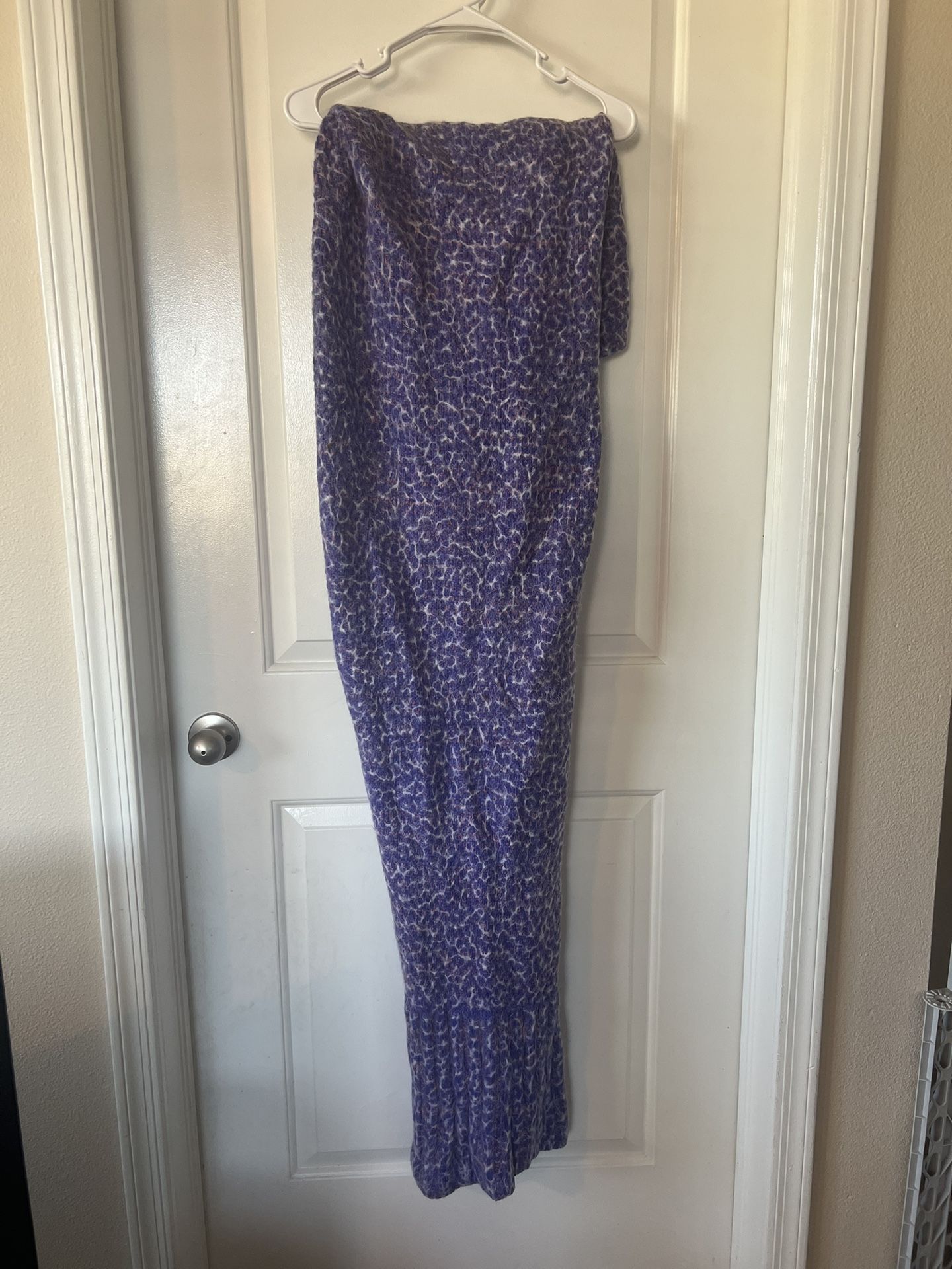 Purple Mermaid Tail Blanket