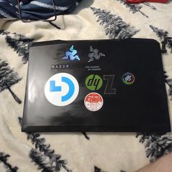 HP Pavilion Gaming Laptop With Razer Huntsman Mini