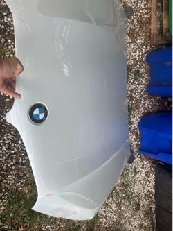 2024 Bmw x5 g05 hood with damage