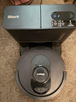 Shark Ai robot vacuum with self empty base