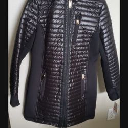 Brand new with tags. Womens Michael kors coat. Size Small.