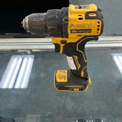 Dewalt Drill With Battery 