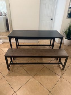 Elegant!! 3 piece table and bench’s