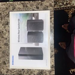 Samsung Wireless Rear Speaker Kit (Soundbar Needed)