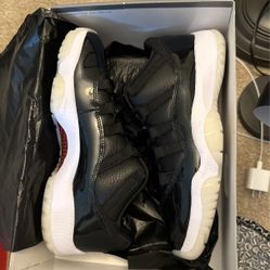 Jordan 11 Retro Low  Size 8 