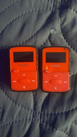 2 for $25: Sandisk Mp3 w/ clip
