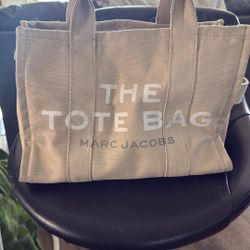Marc Jacob’s Tote Bag 