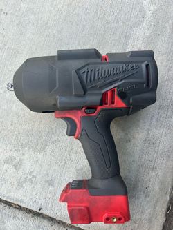 Milwaukee 18v FUEL 1/2 impact wrench