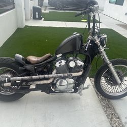 Honda shadow vlx vt600 bobber