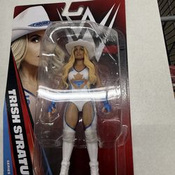 WWE Main Event Basic 163 Trish Stratus Figure