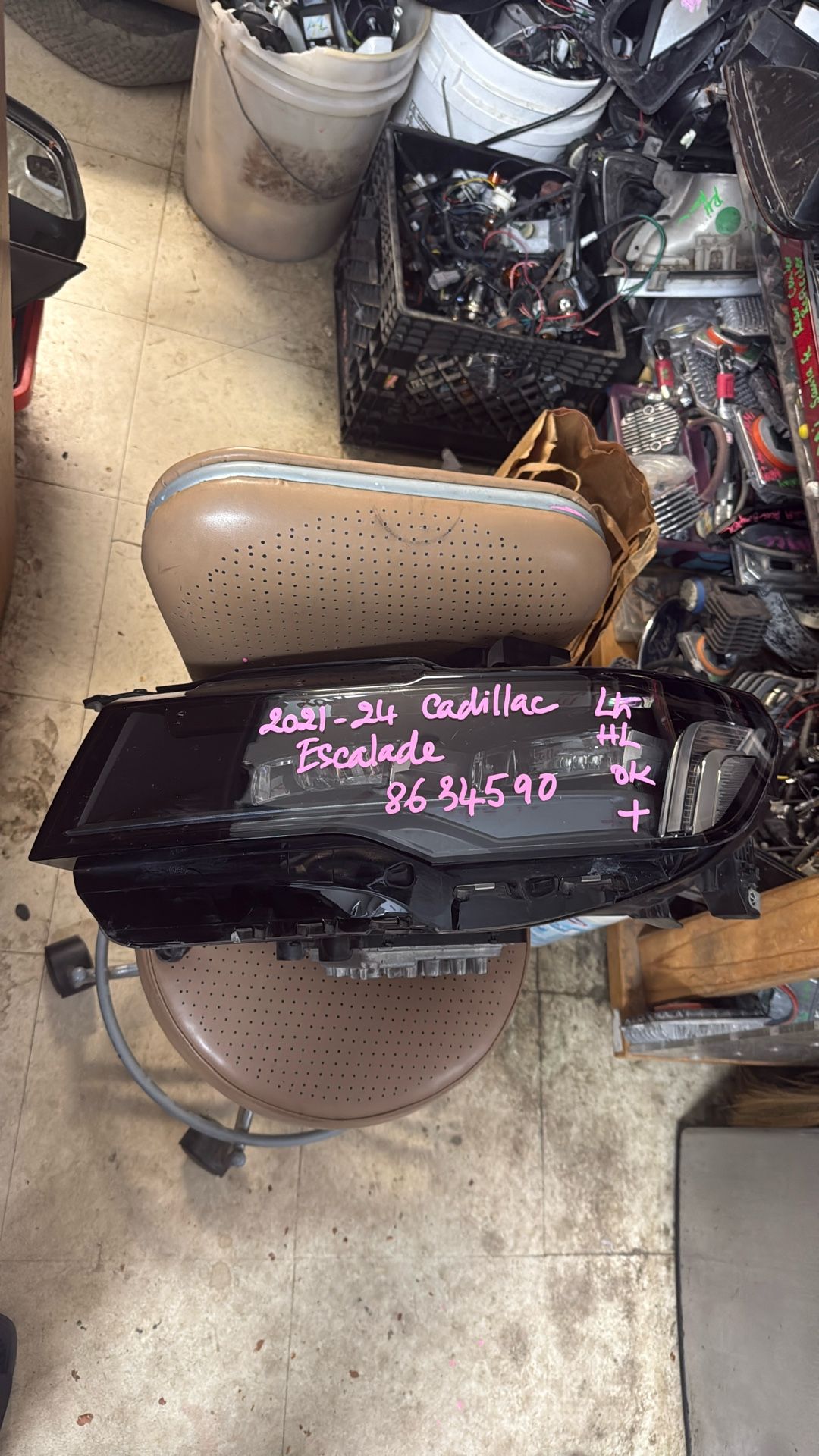 2021-24 Cadillac Escalade Left Headlight