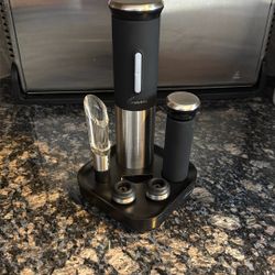 Rabbit Electric Wine Opener Set