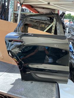 2015 - 2024 PORSCHE MACAN 95B - REAR PASSENGER SIDE DOOR SHELL OEM