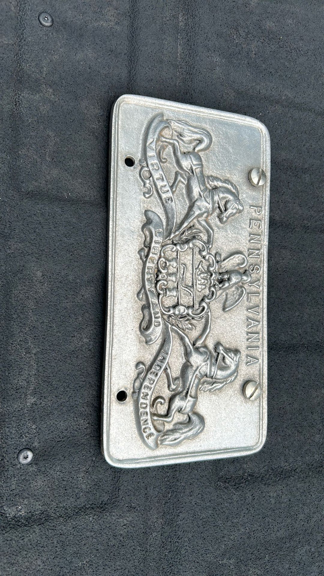 Pennsylvania  Virtue Liberty And    Independence. Liscence  plate 