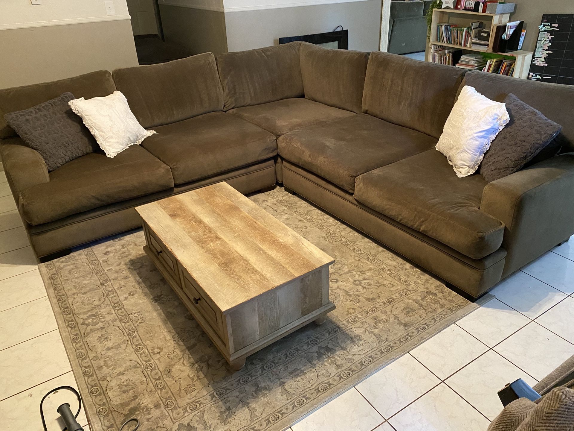 Large Cindy Crawford sectional taupe brown