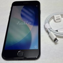 NEW iPhone SE 3rd Gen 64GB Unlocked
