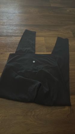 Lululemon size 8