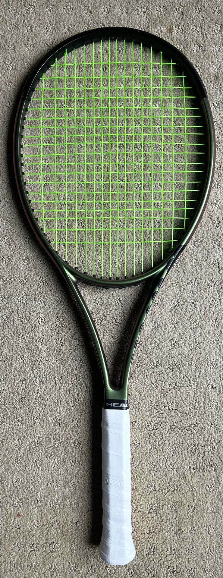 Wilson Blade 98 V8 Tennis Racket