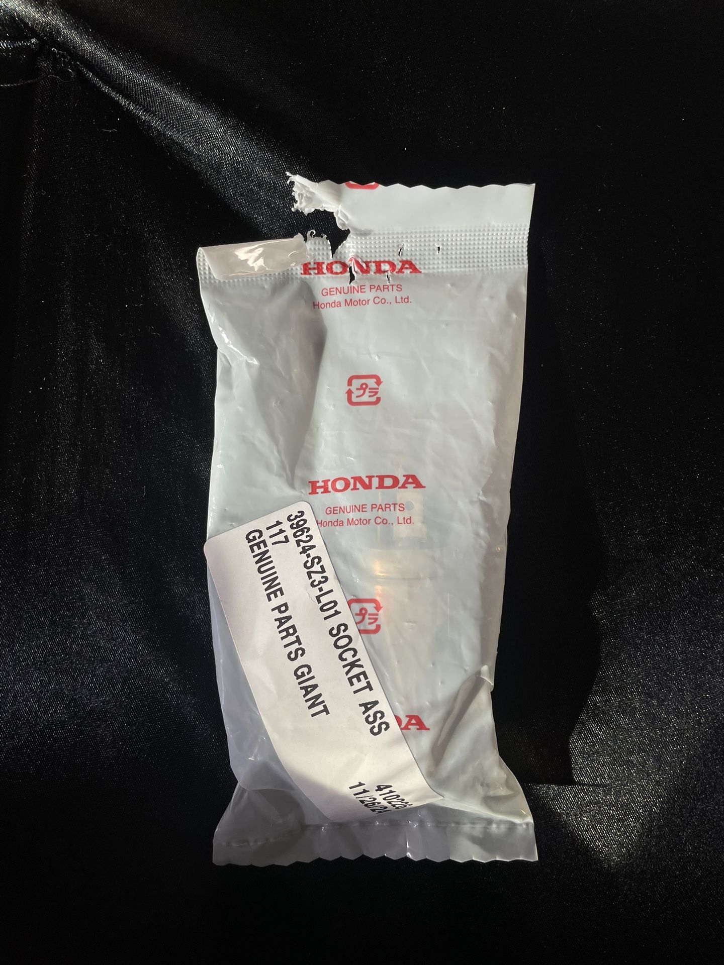 Honda 39624-SZ3-L01 Socket Assy.