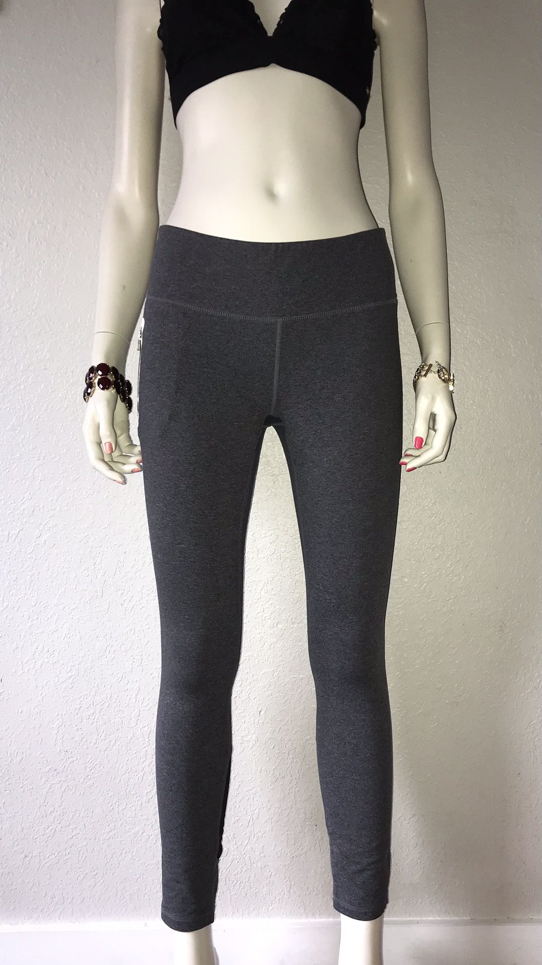 Reebok Workout Leggings Size Medium