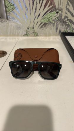 Ray-Ban Sunglasses with Brown Gradient Lenses