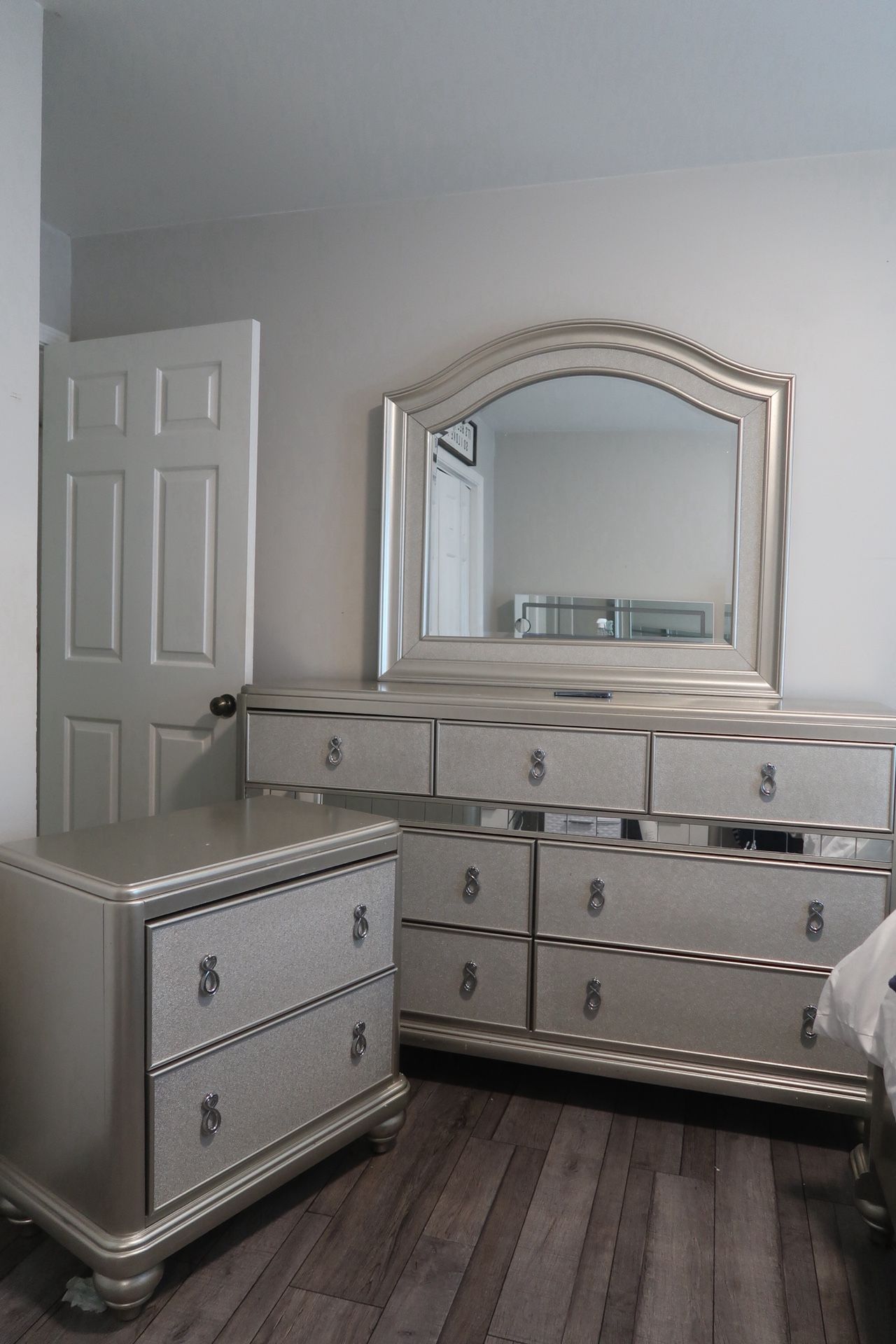 Dresser With Nightstand