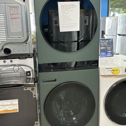 LG Washtower 4.5 cu.ft Washer and 7.4 cu.ft Gas Dryer