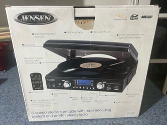 Jensen turntable + radio