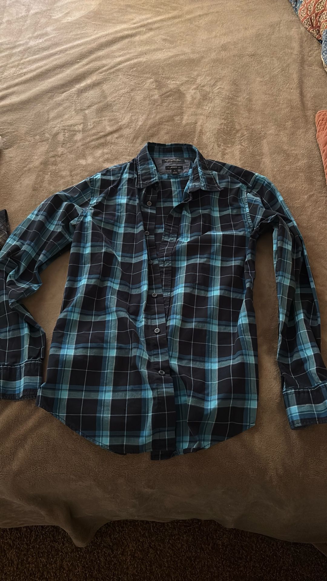 Banana Republic Men’s Small Camden Fit