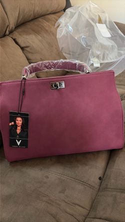 Vanessa Williams purse