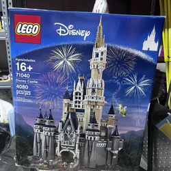 Lego Disney Castle *RETIRED*UNOPENED*