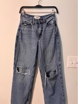 High Rise Baggy Jeans from Hollister