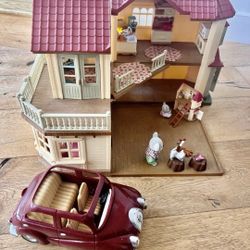 Calico Critters Doll House With Car And All Accessories Included 