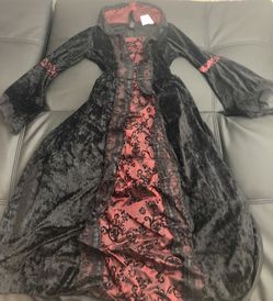 Vampire Halloween Costume Size Large