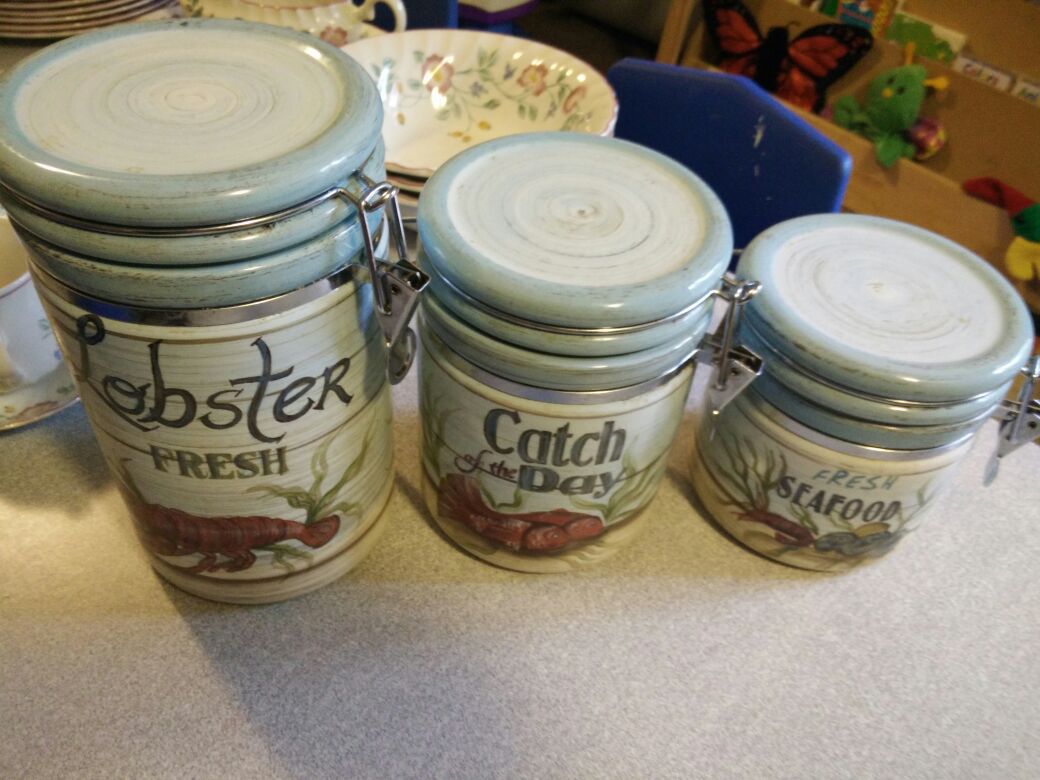 Set of 3 Kitchen Canisters