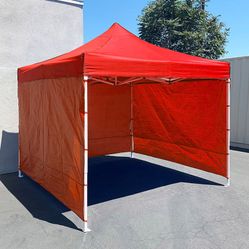 $140 (New in box) Heavy duty 10x10 ft with 3 sidewalls, ez popup canopy outdoor gazebo, carry bag (black) 