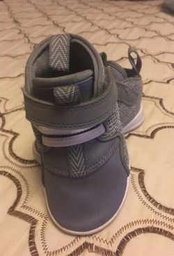 Toddler shoes