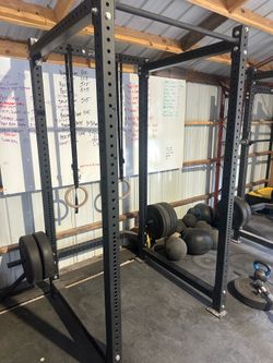 Squat rack