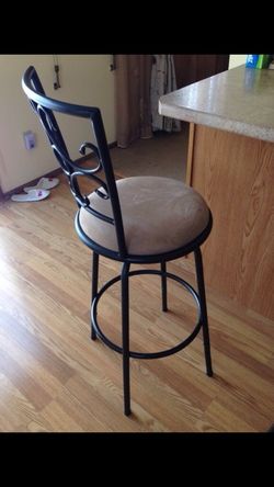 bar stool