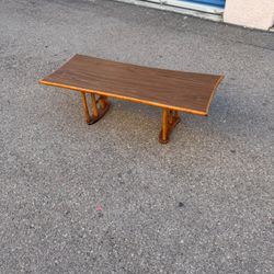 Beautiful Vintage Mid Century Modern Coffee Table 